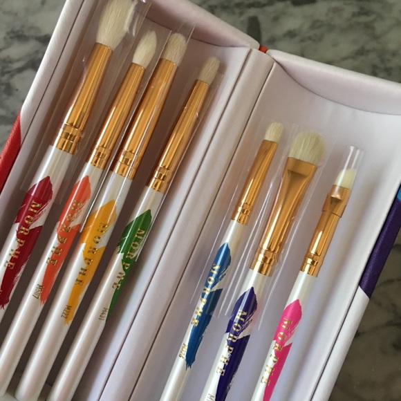 Morphe Live in Color Pride Brush Set BNIB - Picture 8 of 8
